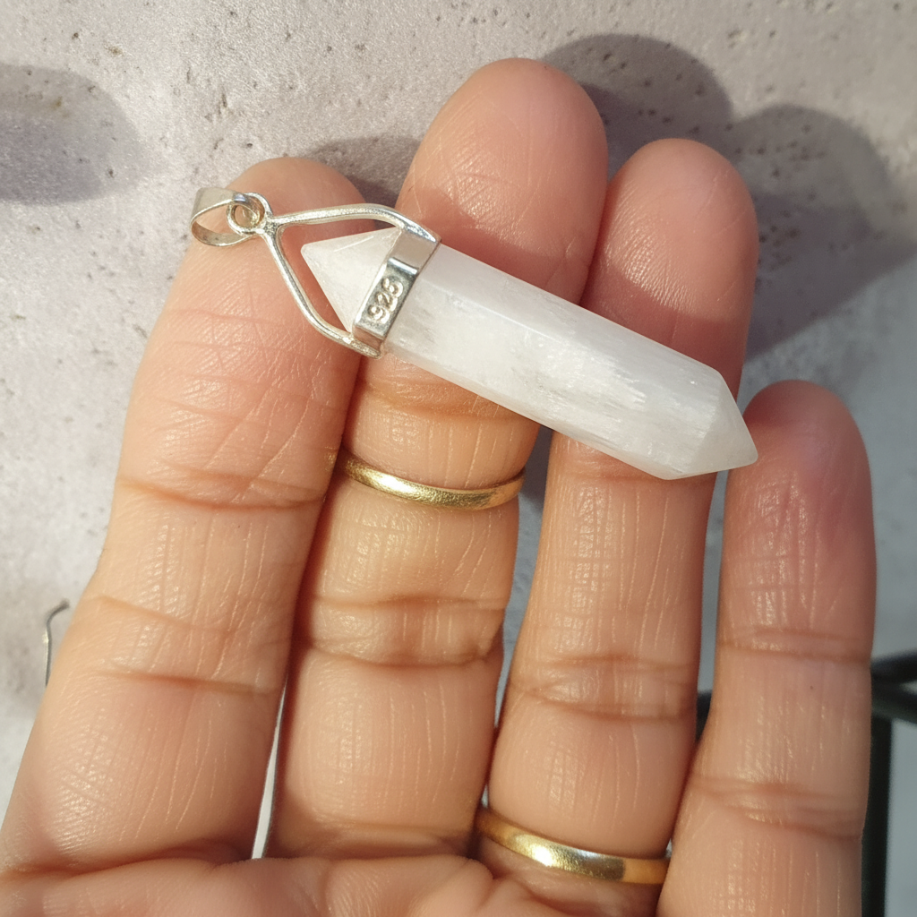Scolecite White
